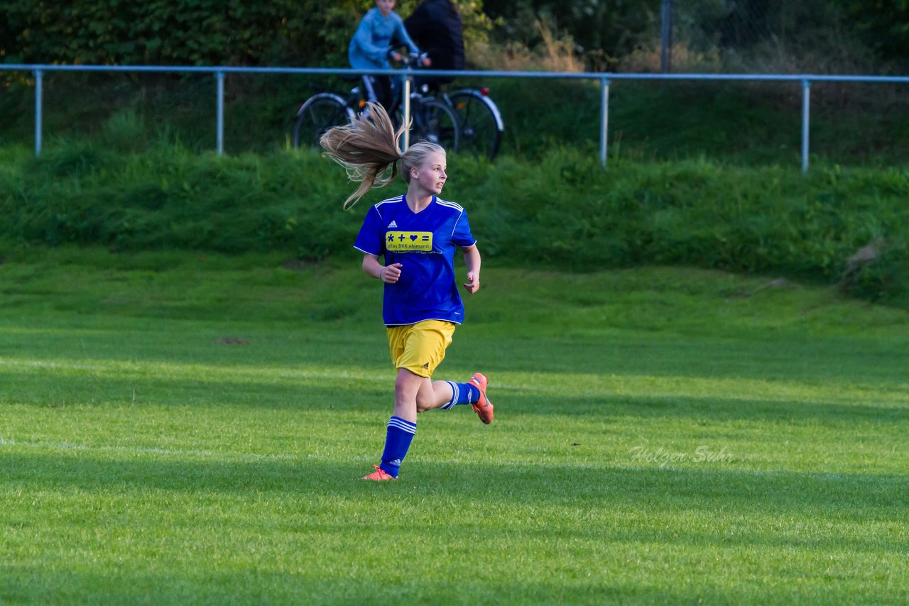 Bild 107 - B-Juniorinnen TSV Gnutz o.W. - SV Wahlstedt : Ergebnis: 1:1